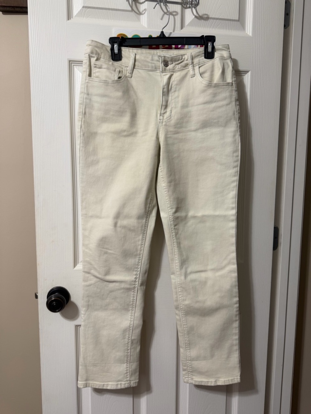 Maurices Off-White Straight-Leg Jeans